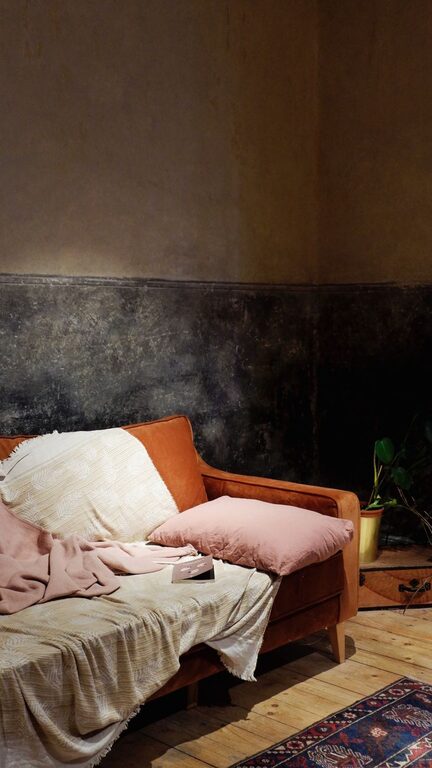 Tips for Creating a Cosy and Inviting Living Space at Home